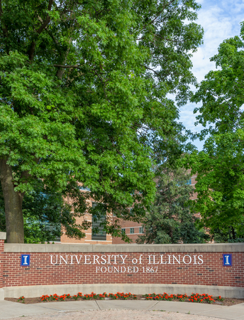 URBANA, IL/USA - JUNE 2, 2018. Entrance sign to the University of Illinois at UrbanaâChampaign, a public research university in the U.S. state of Illinois.のeditorial素材