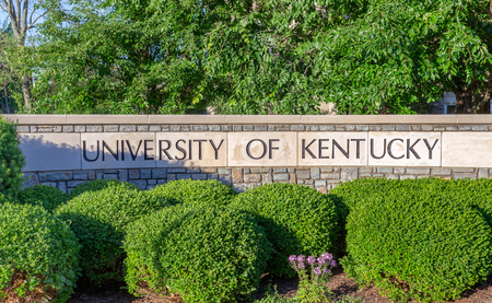 LEXINGTON, KY/USA - JUNE 3, 2018: Entrance sign and foliage background to the campus of the University of Kentucky.のeditorial素材