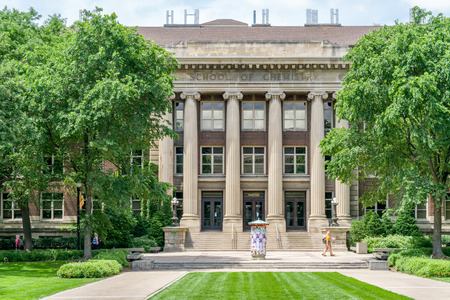 MINNEAPOLIS, MN/USA - JUNE 28, 2018: Smith Hall School of Chemistry on  the east bank of the University of Minnesota.のeditorial素材