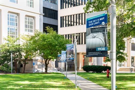 CAMBRIDGE, MA/USA - SEPTEMBER 29, 2019: Walkway and banner on the campus of the Massachusetts Institute of Technology.のeditorial素材