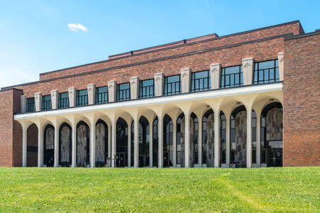 DULUTH, MN/USA - JUNE 19, 2020:The College of St. Scholastica Science Center at The College of St. Scholastica.のeditorial素材