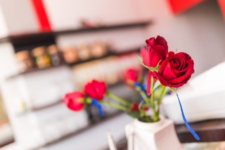 red roses in jarの写真素材