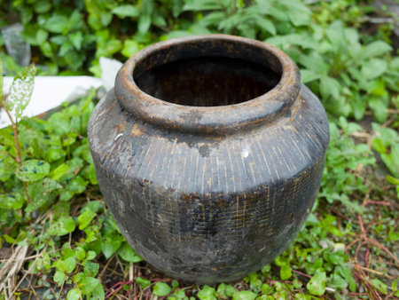 Abandoned old crockの写真素材