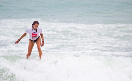 PHUKET THAILAND-SEPTEMBER 15 Unidentified surfer in ASC ISC Masters Division 2012  at Quiksilver open Phuket Thailand 2012 on September 15,2012 at Patong Beach in Phuket Thailand のeditorial素材