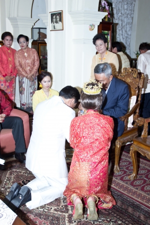 PHUKET THAILAND june 23:Unidentified associate in the  Phuket traditional 
Baba styled wedding is a ceremony which brings happiness and joy for the 
parents and family of the bride and groom.のeditorial素材