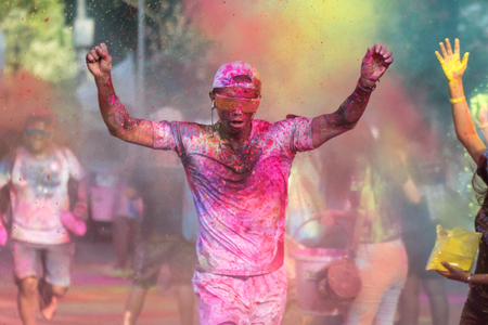 PHUKET,THAILAND-DECEMBER 11: Thanyapuras Colour Fun Run 2017, in Phuket,Thailand, 
on December 11,2017.People from all walks of life participating in the Thanyapuras Colour Fun Run 2017 のeditorial素材