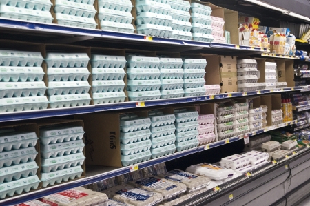 CHICAGO - AUGUST 17, 2012   Record high, drought-driven  corn prices  threaten  increases in dairy product  prices のeditorial素材