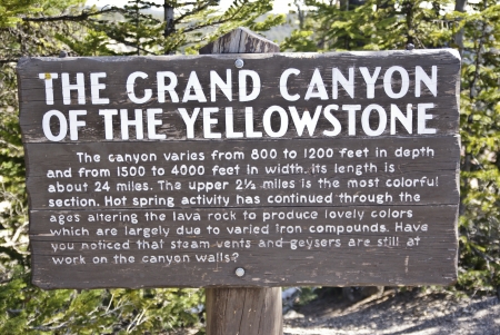 Sign in Yellowstone National Park describing the Grand Canyon of the Yellowstone Riverのeditorial素材