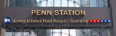 New York City, New York, USA - 21 November 2021: Sign above Penn Station Long Island Railroad Entrance from 33rd street and 7th Ave.のeditorial素材