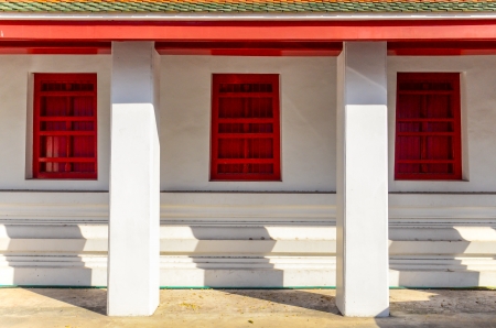 Red windowsの写真素材