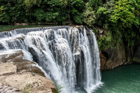 Beautiful waterfall in ShiFen, Taiwan. Photo taken on: April 30th, 2017のeditorial素材