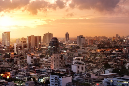 bangkok city in twilightの写真素材