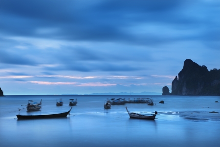 Many traditional Thai boats in the Maya Bay of Phi Phi islandの写真素材