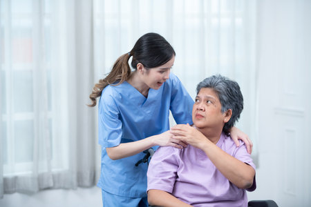 Female doctors carry out disease tests and give senior people treatment advice.の写真素材