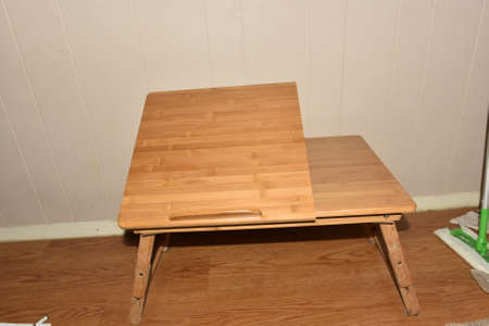 Cheap bamboo desk with leg adjustableの写真素材