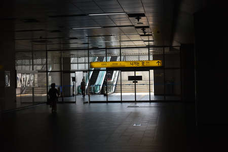 An exit of a metro station in Seoul. The signage has copyright-free font indicating locational info.のeditorial素材