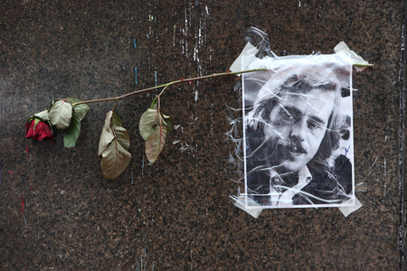 PRAGUE, CZECH REPUBLIC - DECEMBER 23, 2011: Portrait of late Czech president Vaclav Havel in Wenceslas square in Prague, Czech Republic.のeditorial素材