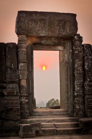 View of sunrise at the temple on the hill, Angkor Wat, Cambodia の写真素材