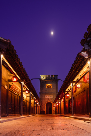 Night view of the ancient town of Yao Wanのeditorial素材