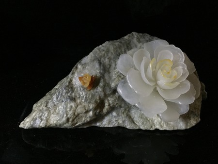 jade carving of flowerのeditorial素材