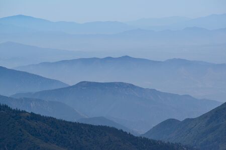 Hazy mountains in Lake Arrowhead Californiaの写真素材