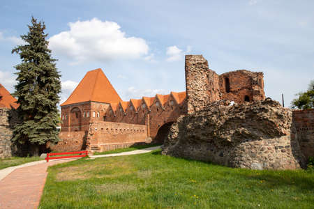 Torun, kujawsko pomorskie / Poland - April, 30, 2020:. Teutonic castle in Poland. Old tenement houses in the city center in Central Europe. Spring season.のeditorial素材