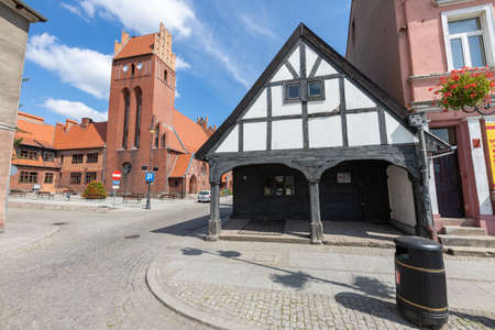 Golub Dobrzyn, Kujawsko-pomorskie / Poland - August, 18, 2020: The market of a small town in Central Europe. City center and old residential buildings. . Summer season.のeditorial素材