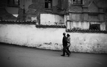 People walking in the street of Kunmingのeditorial素材
