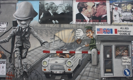 east side gallery of berlin wallのeditorial素材