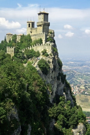  Castle della Guaita in the old town of San Marino のeditorial素材