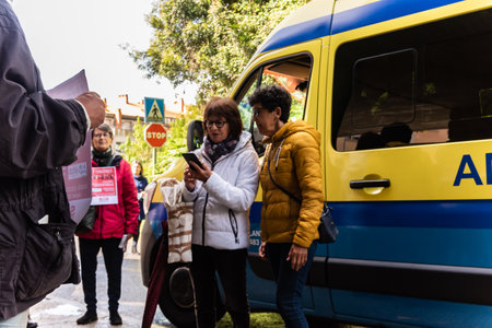 Cangas, Pontevedra, Spain. April, 12Th, 2023. demonstration in front the emergency entrance of the local health centre.のeditorial素材