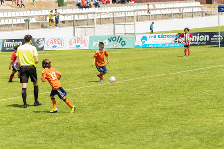 Illa de Arousa, Pontevedra, Spain. 10th, 2023. The matches between the registered teams were getting closer and closer.のeditorial素材