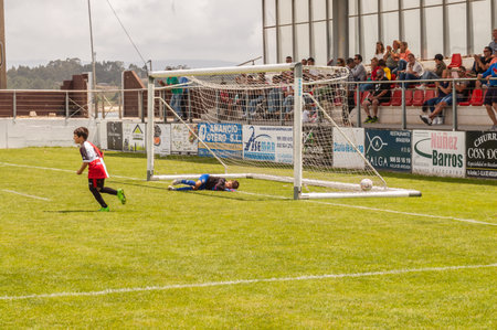 Illa de Arousa, Pontevedra, Spain. 10th, 2023. The matches between the registered teams were getting closer and closer.のeditorial素材