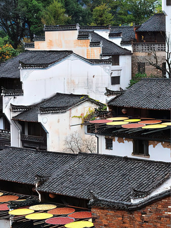 Houses in Lijiang old town, Yunnan, Chinaの写真素材