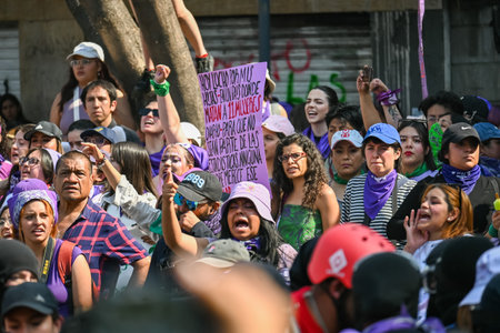 CuauhtÃ©moc, CDMX, Mexico - 03 08 2024: feminist march against woman violence for international women's day in Mexico Cityのeditorial素材