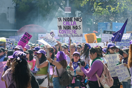 CuauhtÃ©moc, CDMX, Mexico - 03 08 2024: feminist march against woman violence for international women's day in Mexico Cityのeditorial素材
