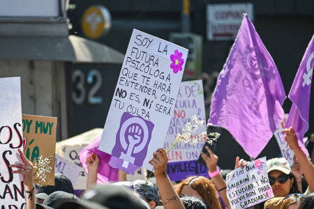 CuauhtÃ©moc, CDMX, Mexico - 03 08 2024: feminist march against woman violence for international women's day in Mexico Cityのeditorial素材