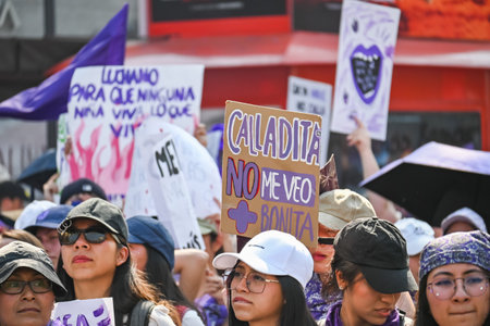 Cuauhtemoc, CDMX, Mexico - 03 08 2024 feminist march against woman violence for international women s day in Mexico Cityのeditorial素材
