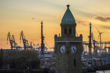 Clock tower in St. Pauli Landungsbrucken in Hamburg, Germanyの写真素材