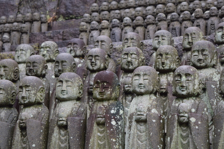 Small Buddha statues in Japanese templeのeditorial素材