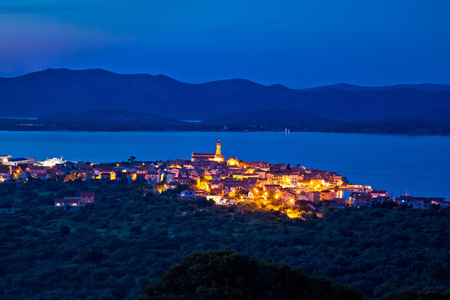 Mediterranean town of Betina evening skyline, old architecture of Adriatic, Dalmatia, Croatiaの写真素材