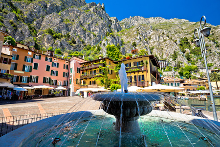 Limone sul Garda fountain and square view, town in Lago di Garda, Lombardy, Italyの写真素材