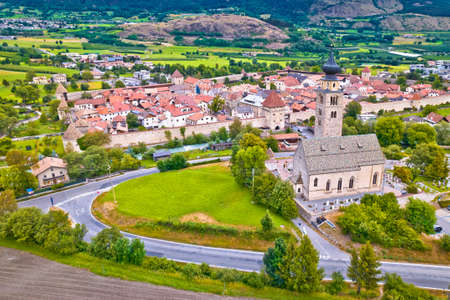 Fortified village of Glorenza or Glurns in Val Venosta aerial view. Trentino region of Italyの写真素材