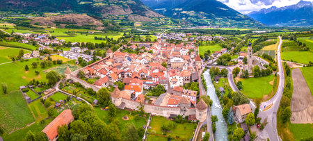 Fortified village of Glorenza or Glurns in Val Venosta aerial panoramic view. Idyllic Alpine landscape in Trentino region of Italy.のeditorial素材