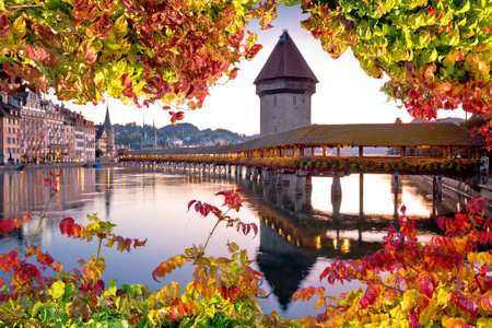 Kapelbrucke in Lucerne famous Swiss landmark autumn leaves view, famous landmarks of Switzerlandの写真素材