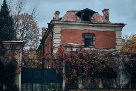 Old abandoned house in the city.の写真素材