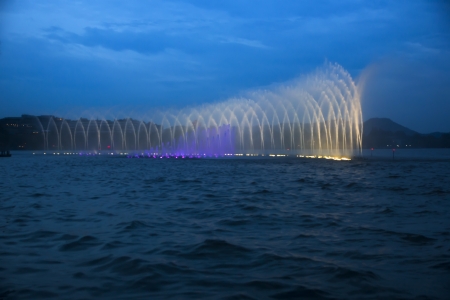  China Hangzhou West Lake Music Fountain at nightの写真素材