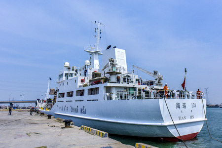 Vessels under maintenance, April 29 and September 1, 2018, at a shipyard on the Bohai coast of Luannan County, Hebei Province, Chinaのeditorial素材