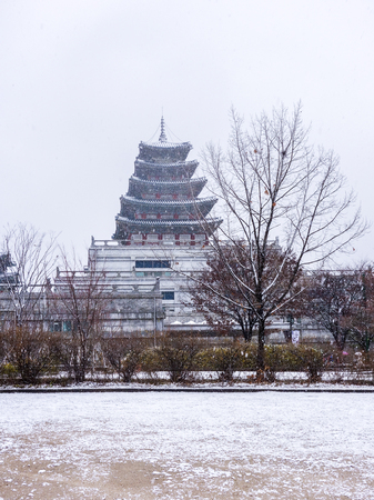 Snow in winter at jingfugong palace in Seoul, South Koreaのeditorial素材