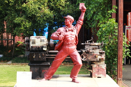 Red manifesto sculptureのeditorial素材